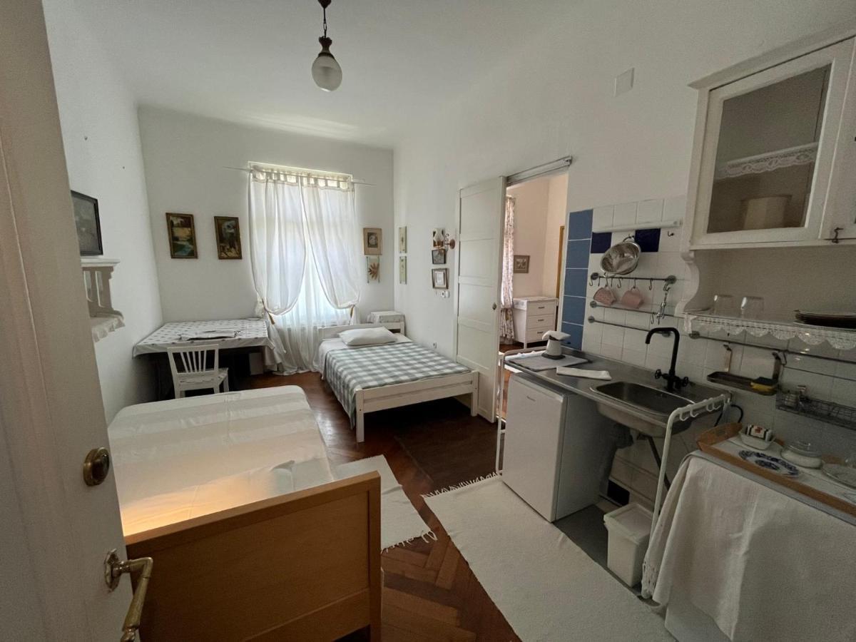 Guest House Ilicki Plac 자그레브 외부 사진